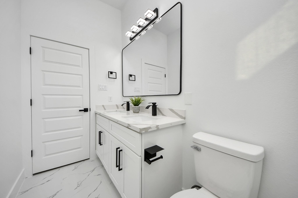 8533 Amadwe Street - Photo 29