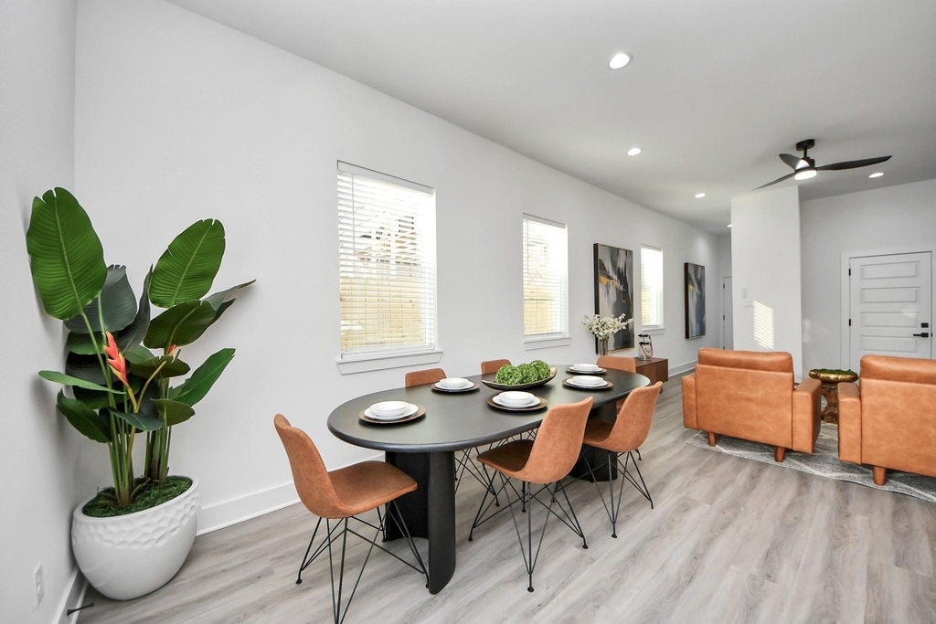 8533 Amadwe Street - Photo 8