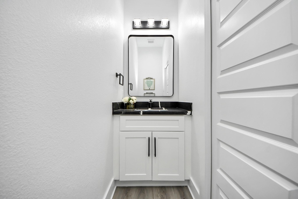 8533 Amadwe Street - Photo 15