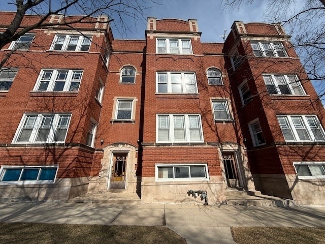 929 Brummel Street - Photo 0