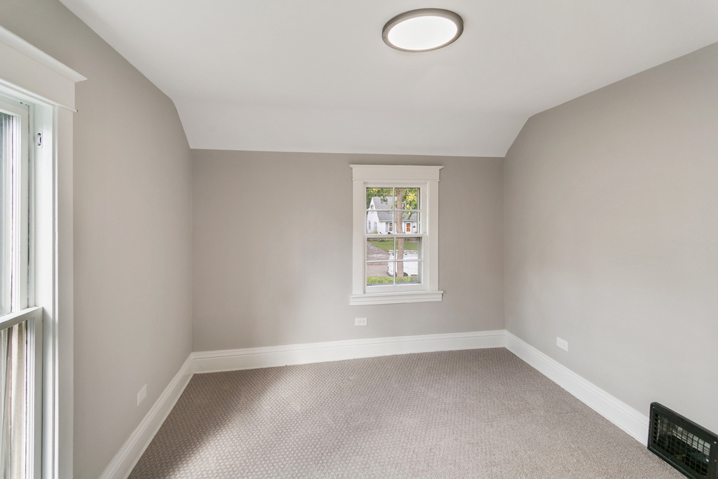 1525 Burr Oak Road - Photo 10