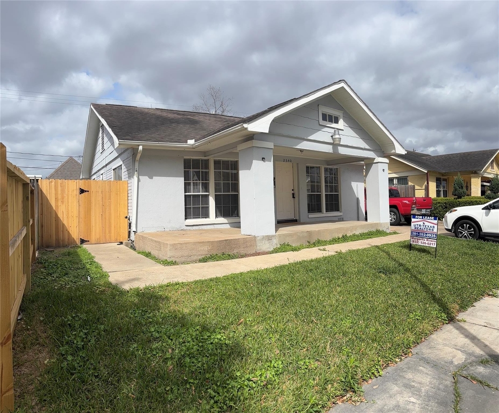2340 Cumberland Street - Photo 1