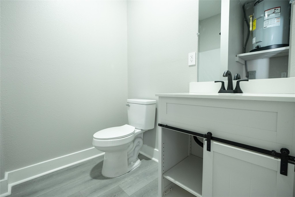 2612 Castle Street - Photo 7