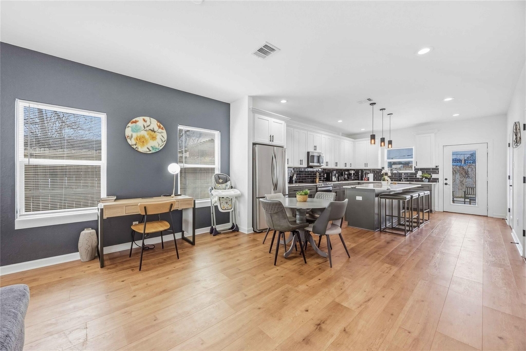 6130 Conley Street - Photo 7