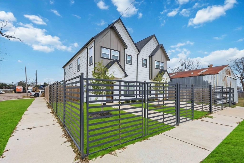 6130 Conley Street - Photo 1