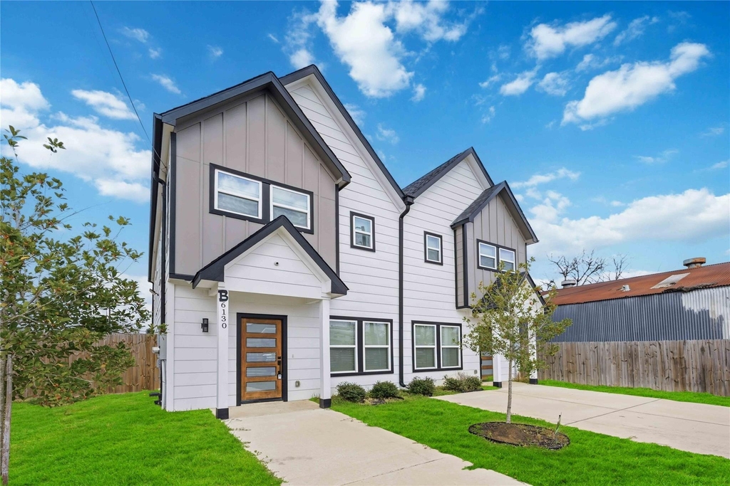 6130 Conley Street - Photo 2