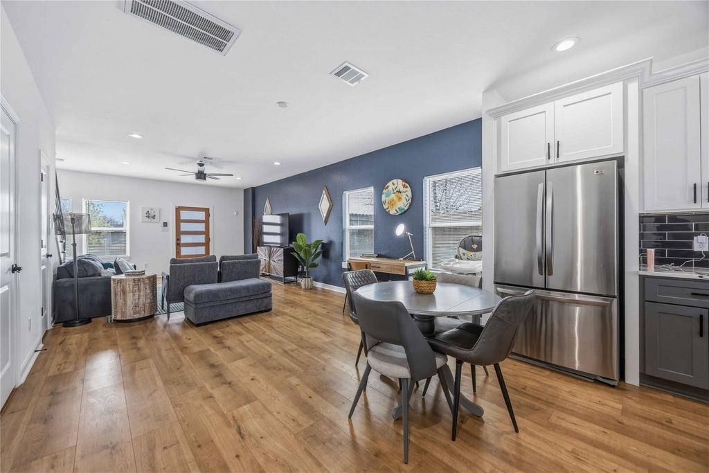 6130 Conley Street - Photo 6