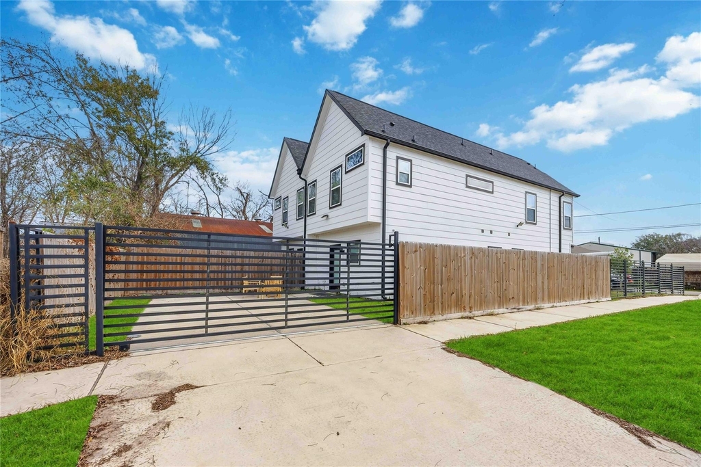 6130 Conley Street - Photo 29