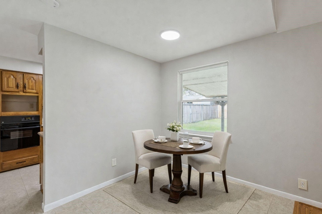 5758 Greencraig Drive - Photo 7