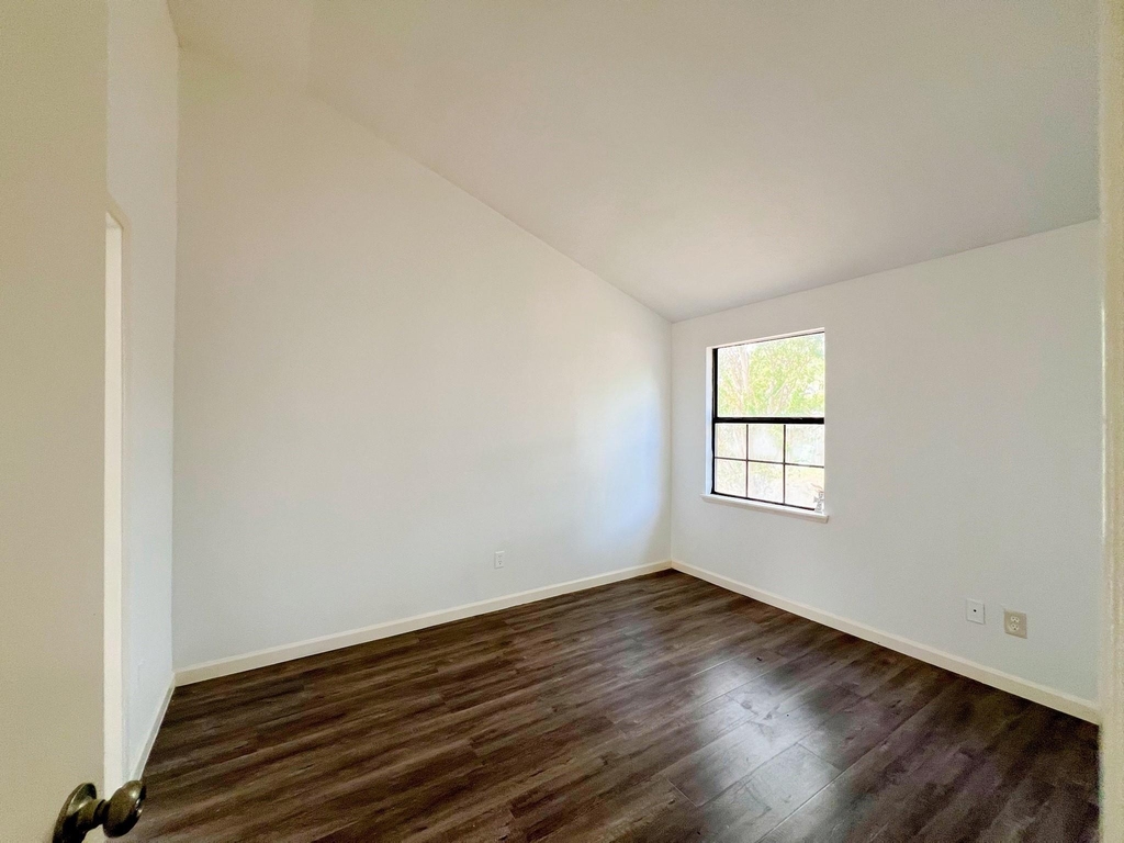 24126 Jumping Jay Lane - Photo 13