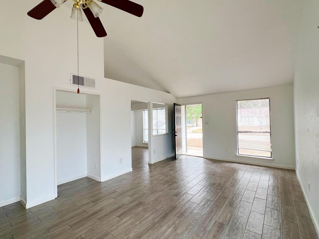 24126 Jumping Jay Lane - Photo 4
