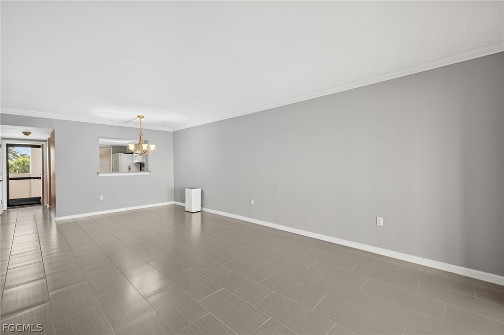 7430 Lake Breeze Drive - Photo 40