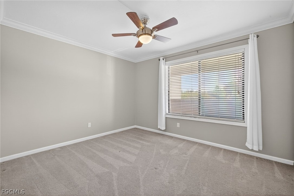 7430 Lake Breeze Drive - Photo 11