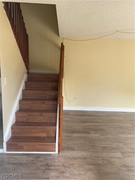 5245 Cedarbend Drive - Photo 5