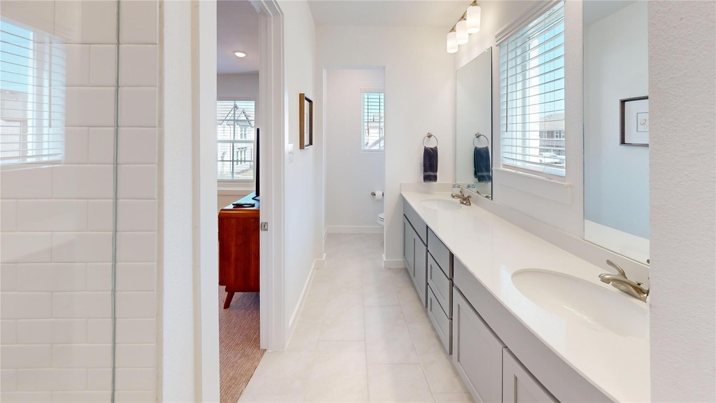 2942 Elle Drive - Photo 44