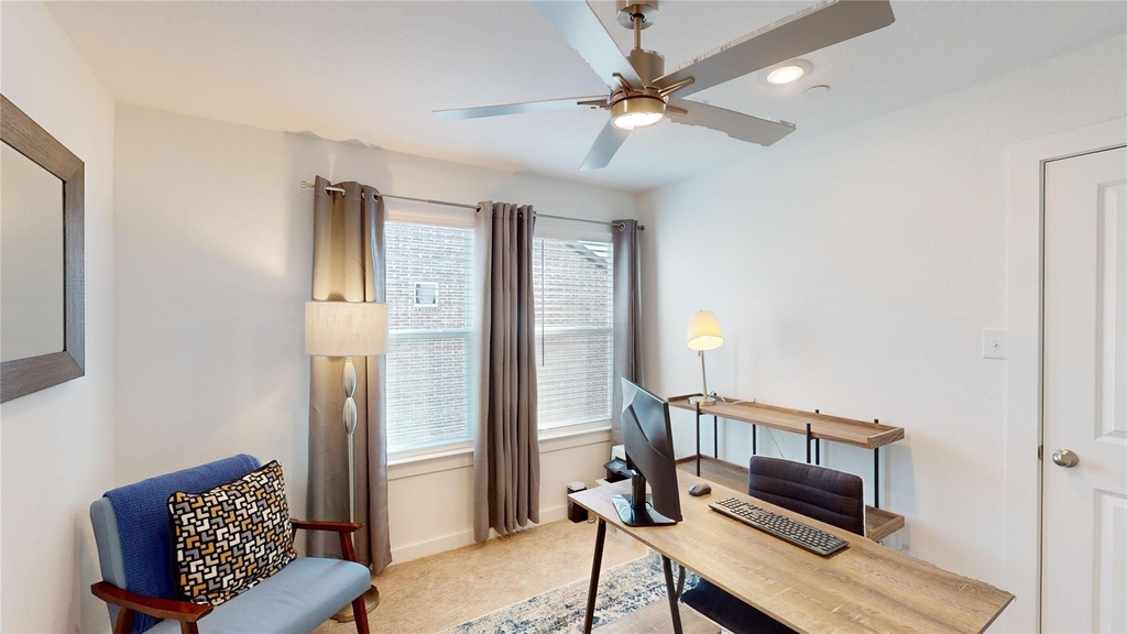 2942 Elle Drive - Photo 32
