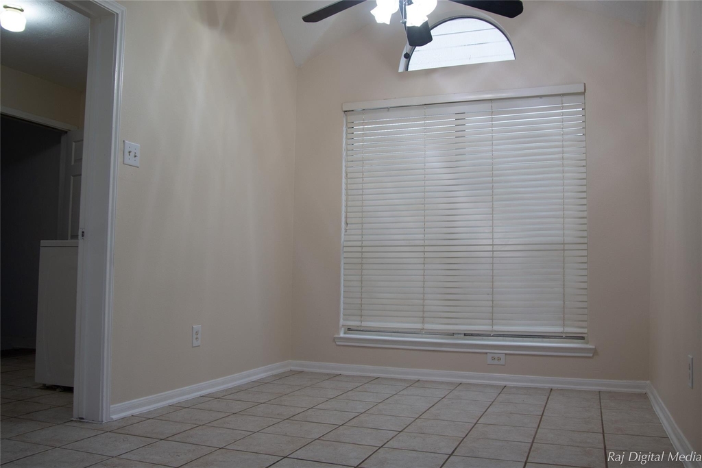 4918 Pinder Lane - Photo 10