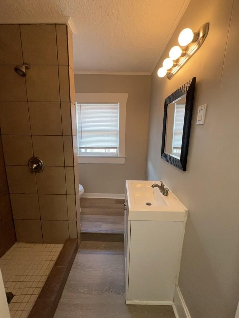 6913 Avenue L - Photo 10