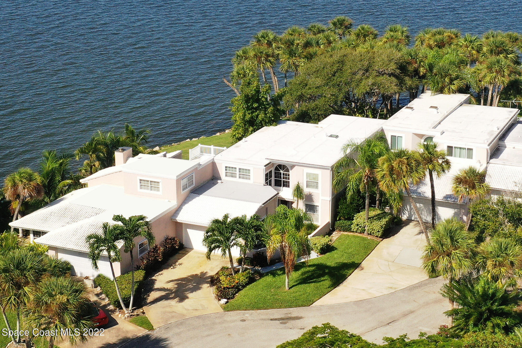 412 La Costa Street - Photo 0