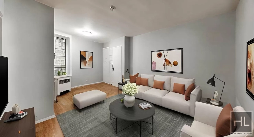 East 58th Street - Photo 0