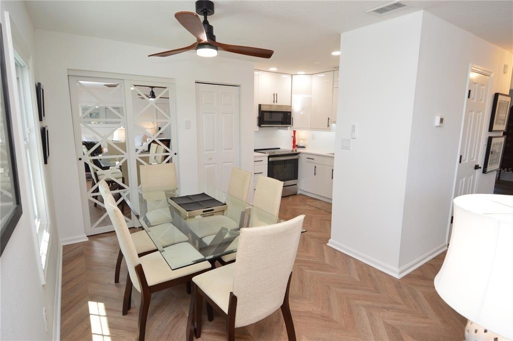 5048 Beach Drive Se - Photo 8