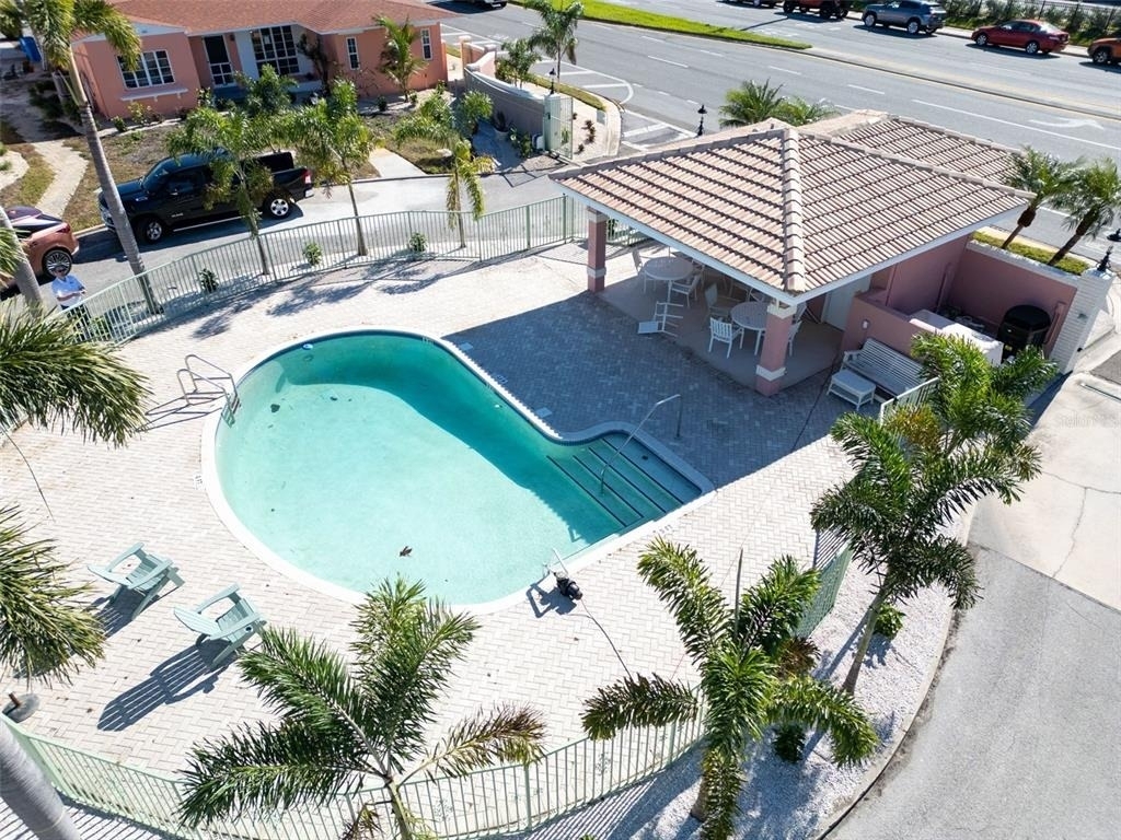 16613 Gulf Boulevard - Photo 39