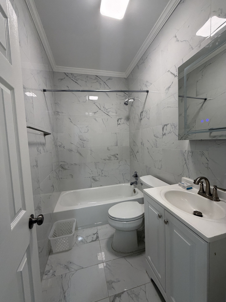 31st Ave - Photo 2