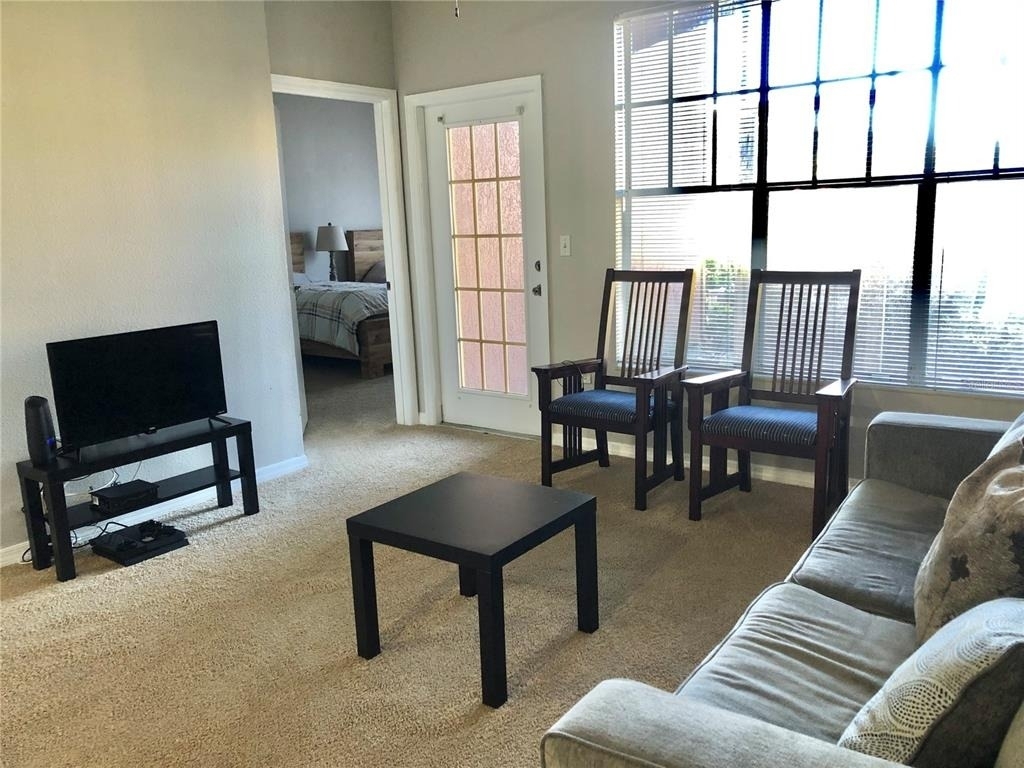 5542 Metrowest Boulevard - Photo 2