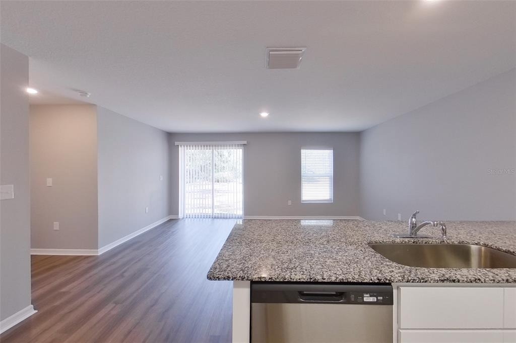 9810 N Santee Terrace - Photo 9