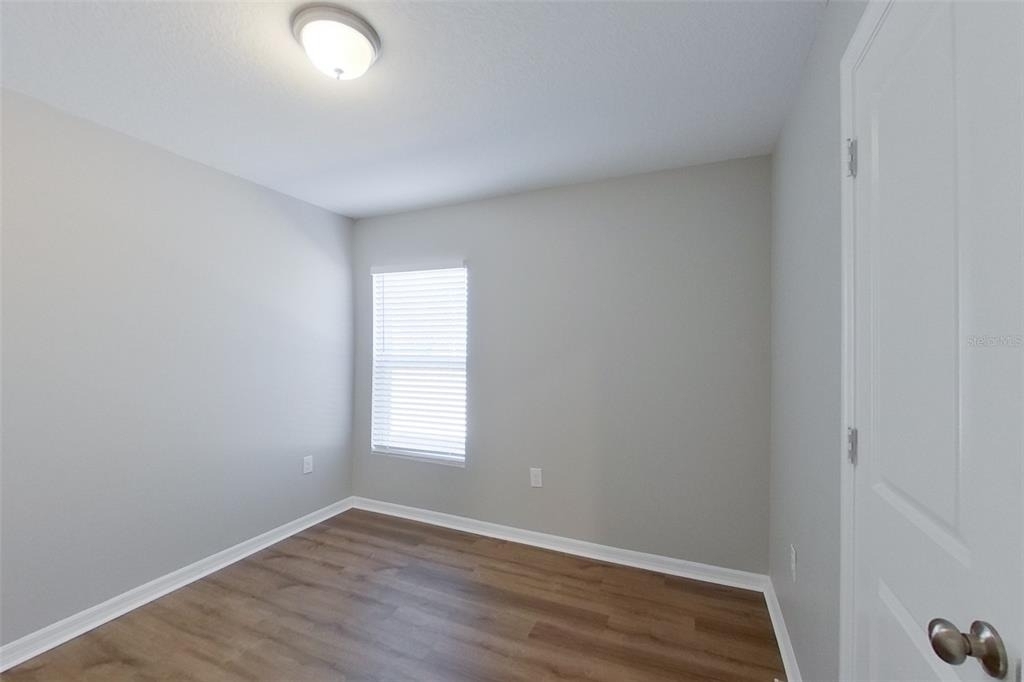 9810 N Santee Terrace - Photo 3