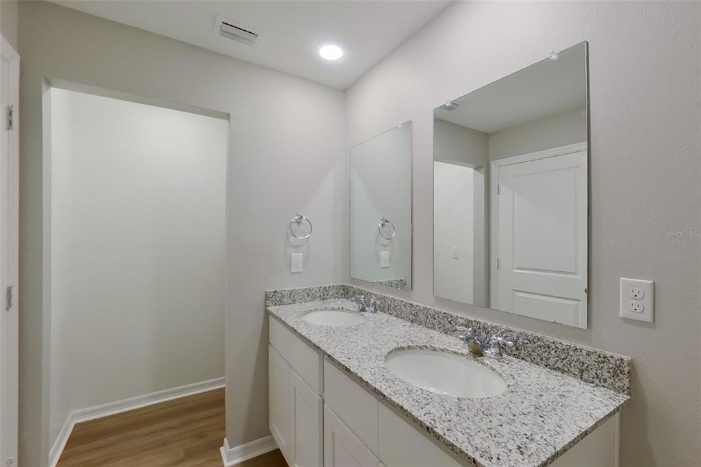 9810 N Santee Terrace - Photo 13