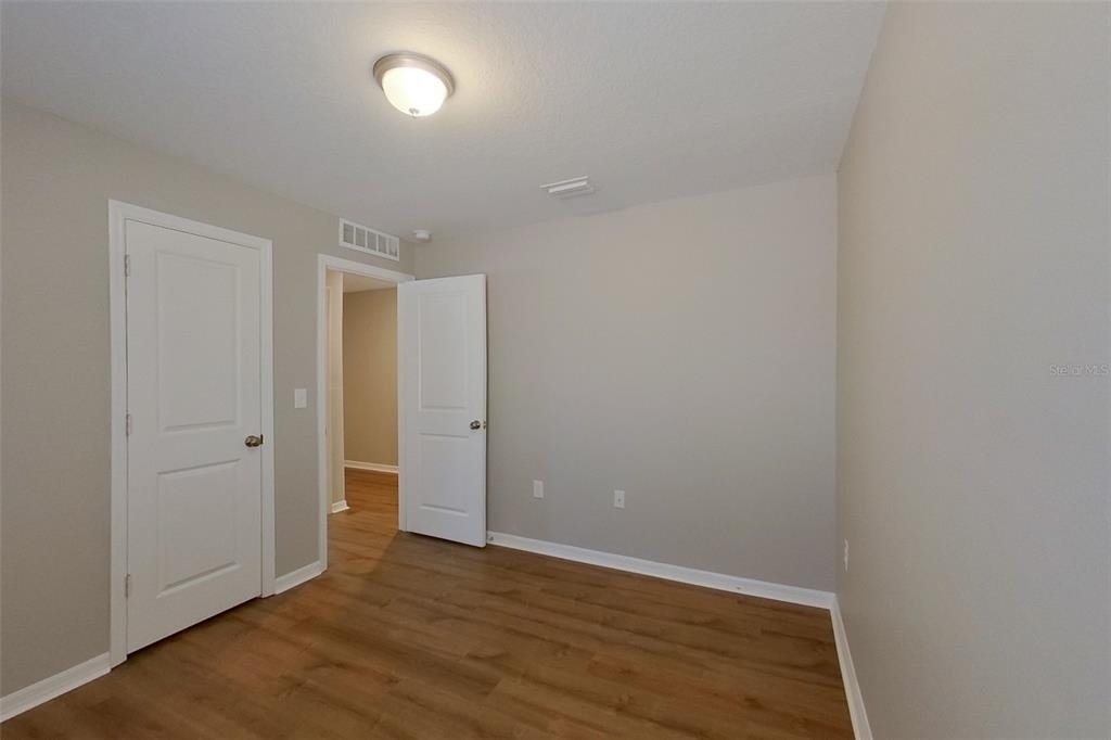 9810 N Santee Terrace - Photo 4