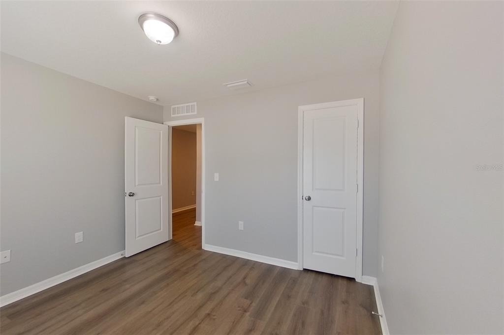 9810 N Santee Terrace - Photo 2