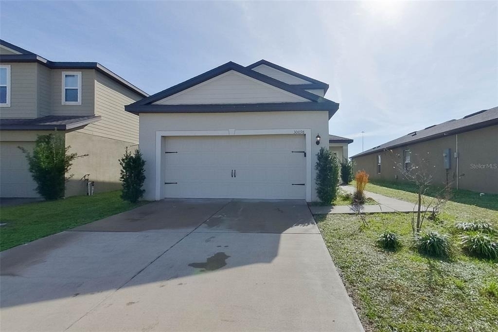 30098 Fedora Circle - Photo 0