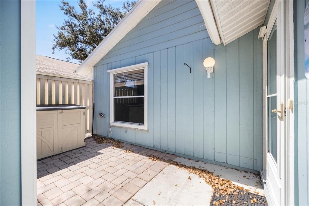 856 Chatham Drive - Photo 2