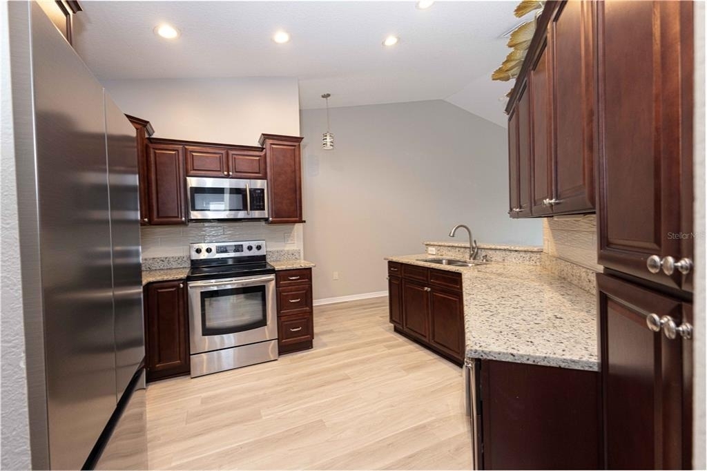 5308 Bowline Court - Photo 6