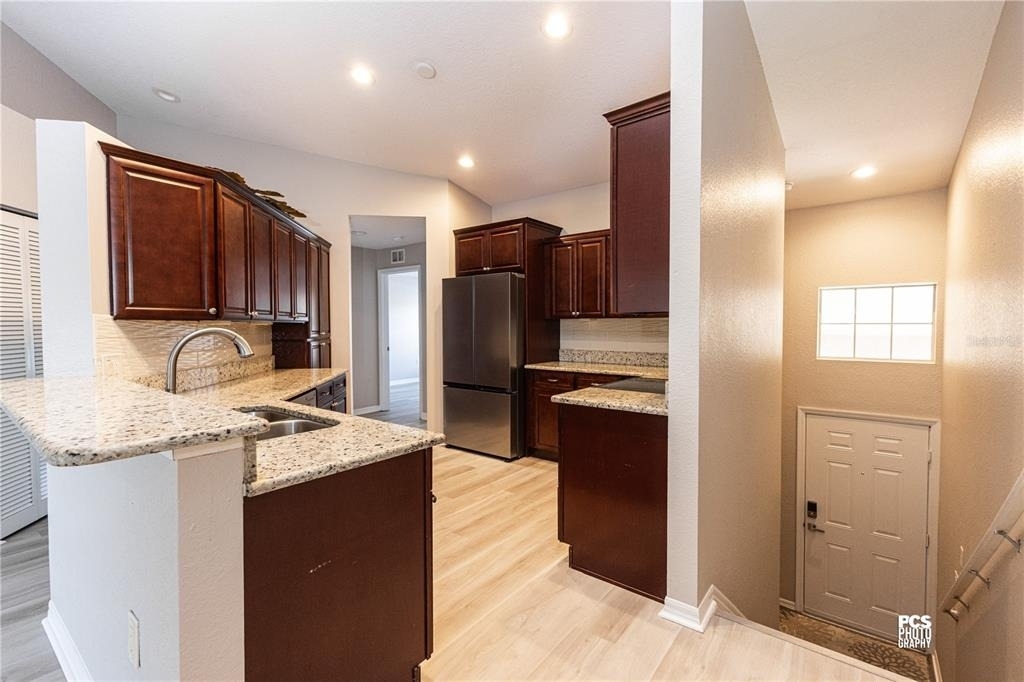5308 Bowline Court - Photo 4