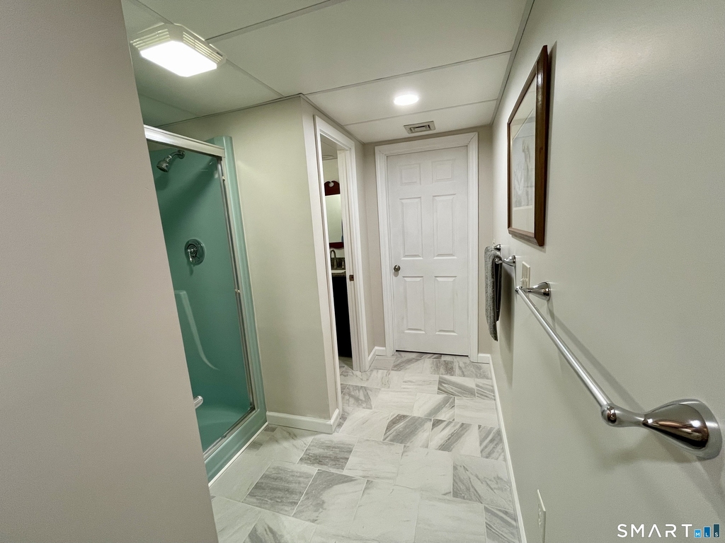 203 Pine Hollow Road - Photo 8