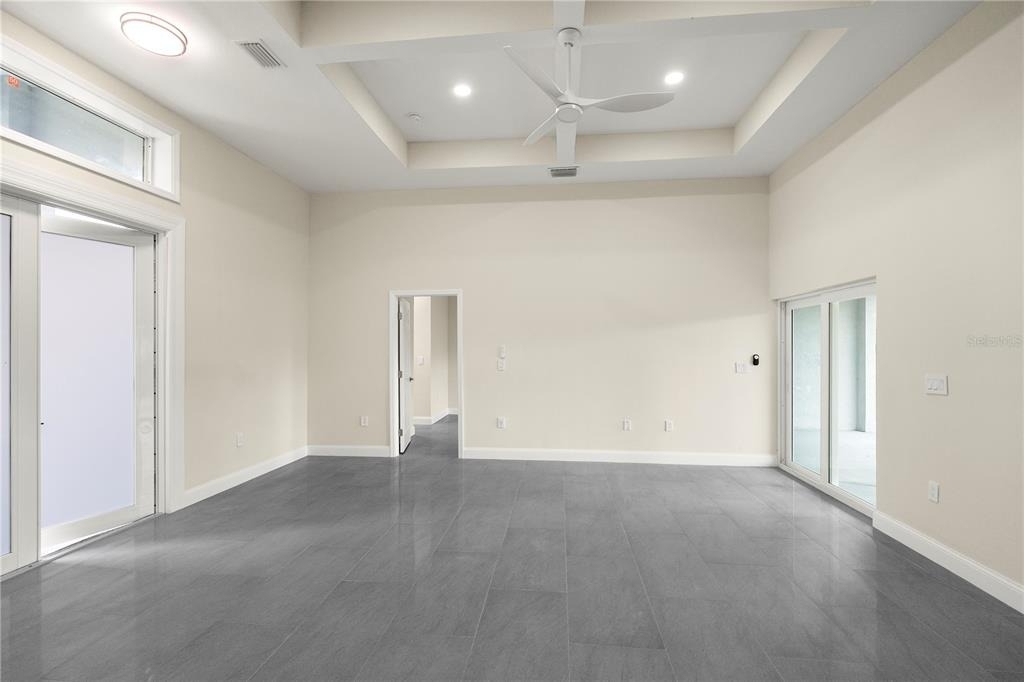 1043 Albert Ave - Photo 23