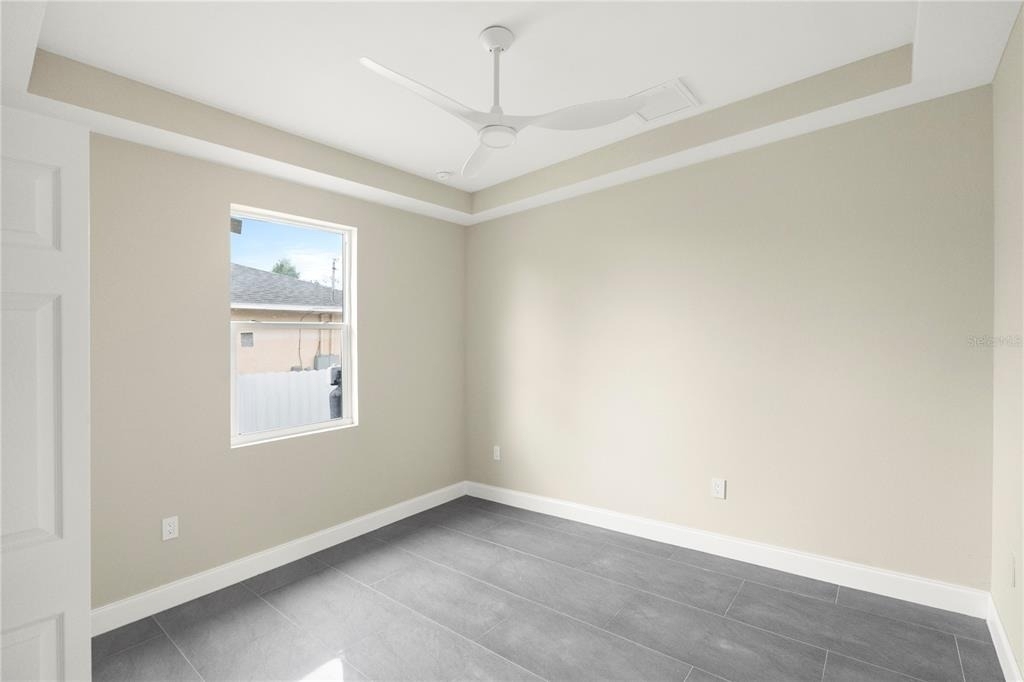 1043 Albert Ave - Photo 35