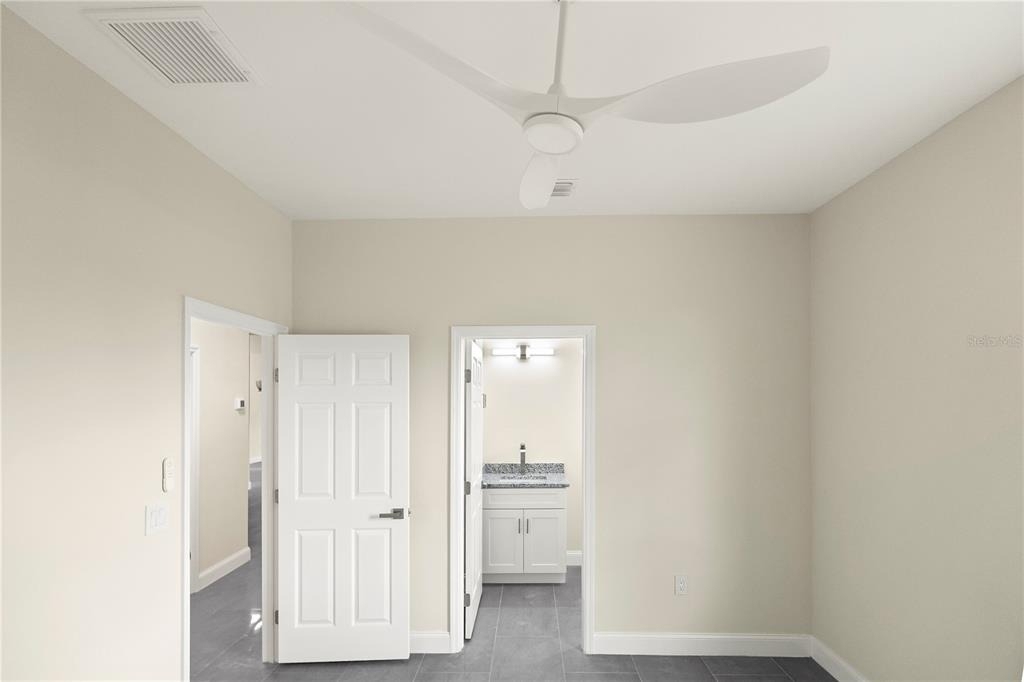 1043 Albert Ave - Photo 39