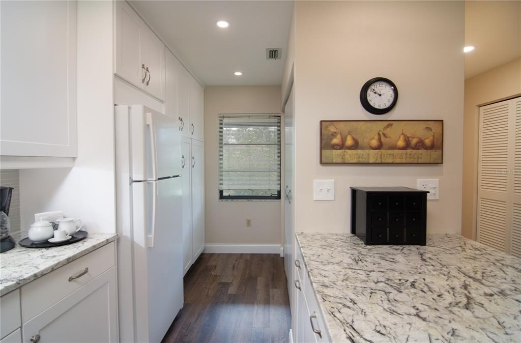 5635 Golf Pointe Drive - Photo 5