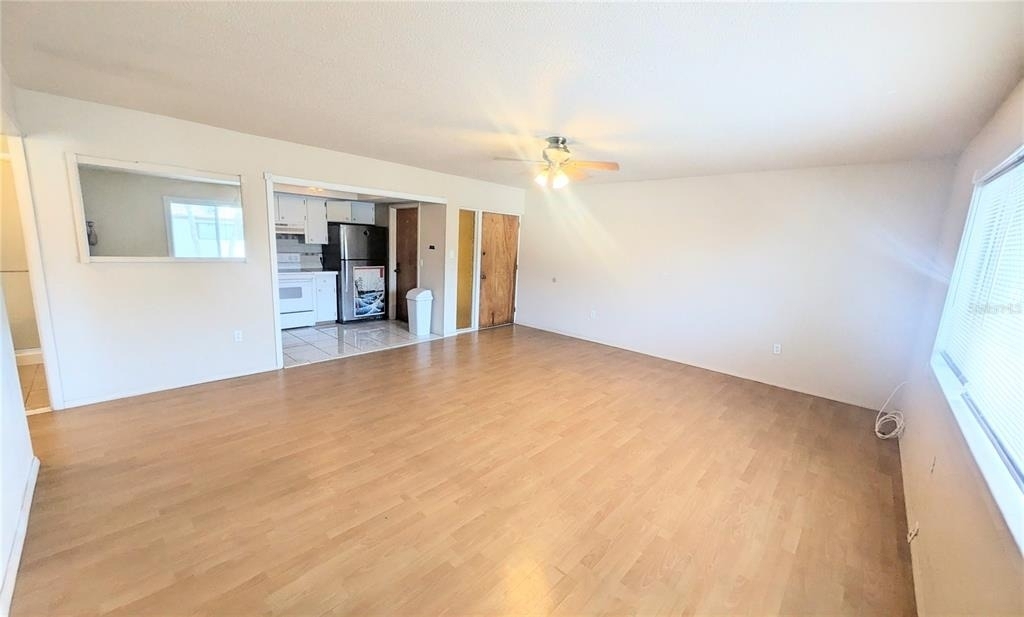360 Base Avenue E - Photo 5