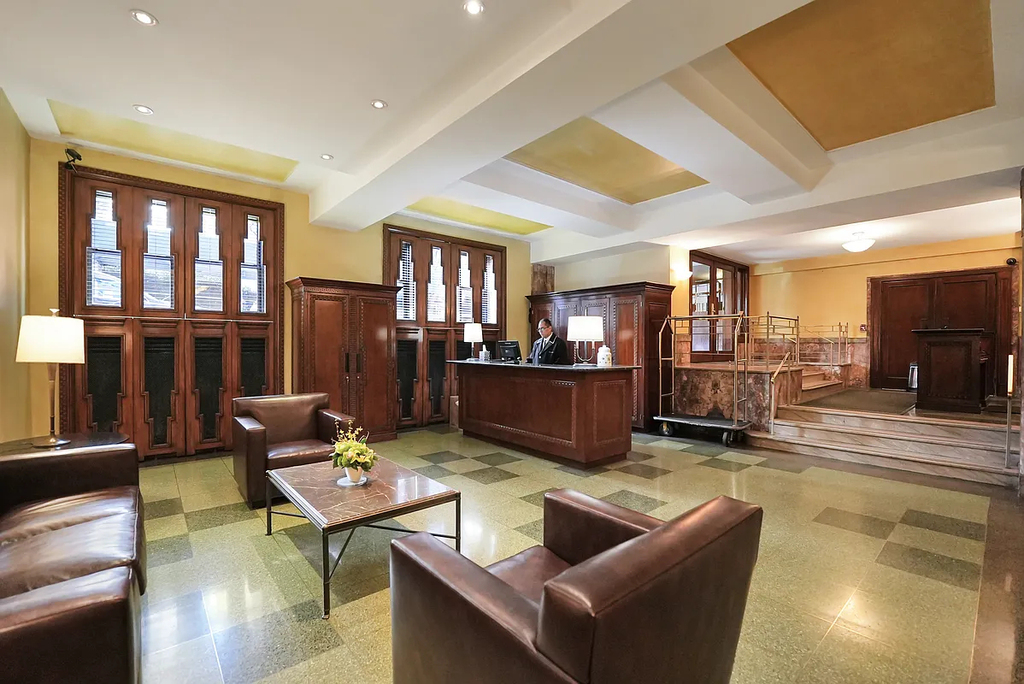 East 68th Street - Photo 10