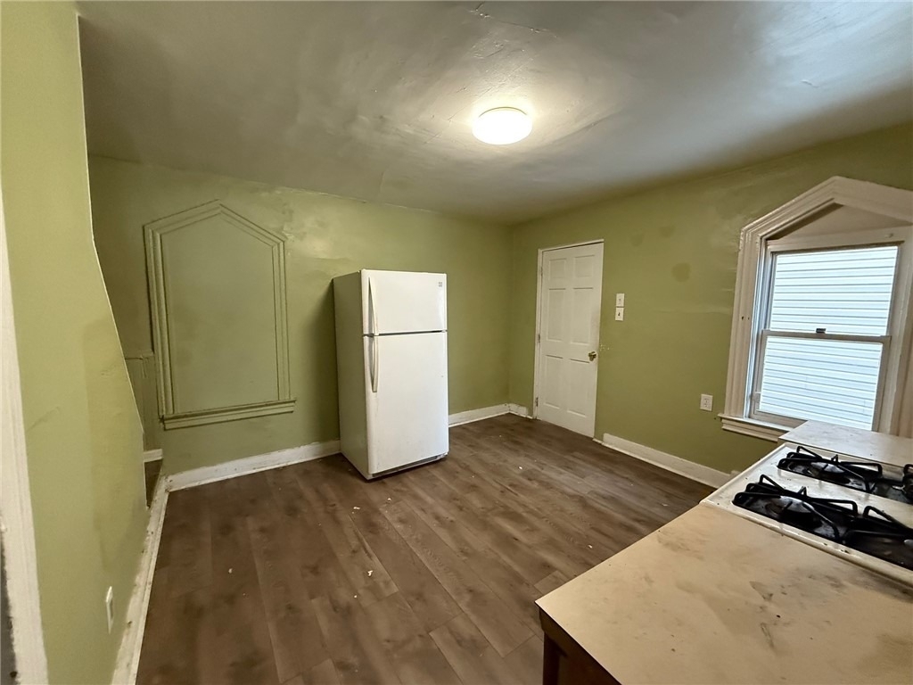 306 Laredo St - Photo 3