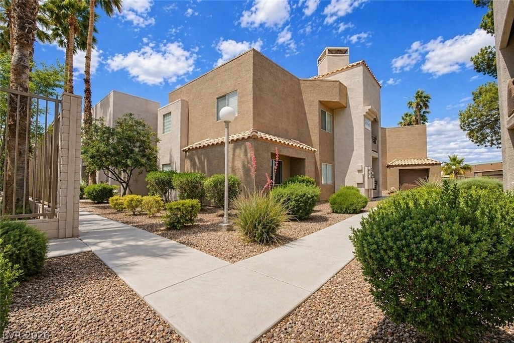 6885 Tamarus Street - Photo 7