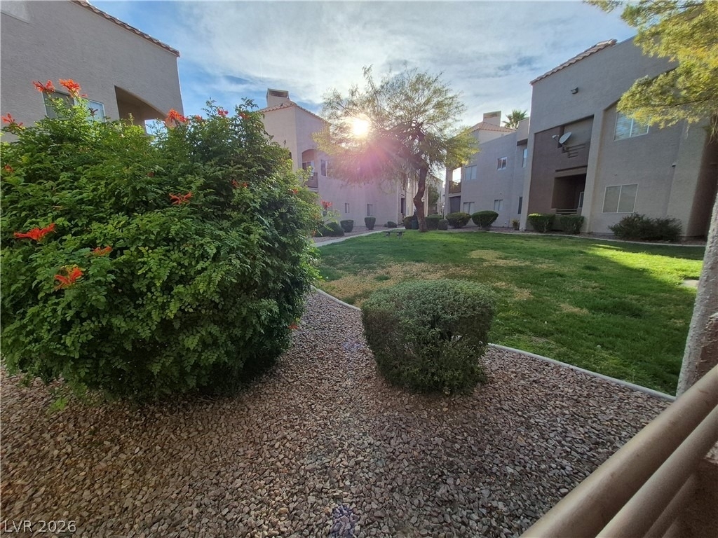 6885 Tamarus Street - Photo 2