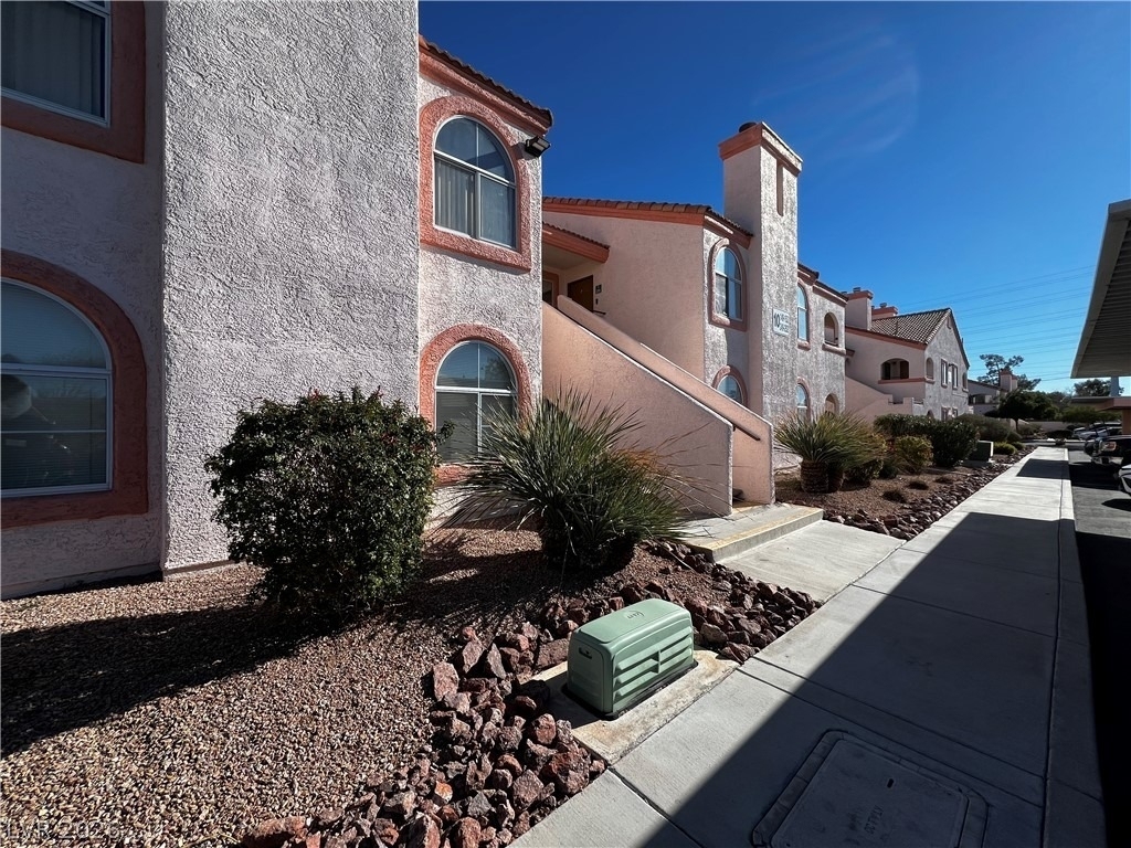 7570 Flamingo Road - Photo 16