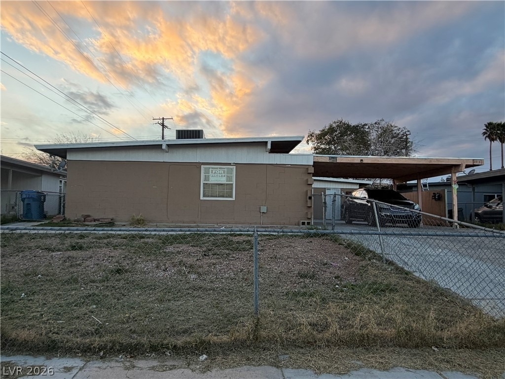 2204 S 15th Street - Photo 0
