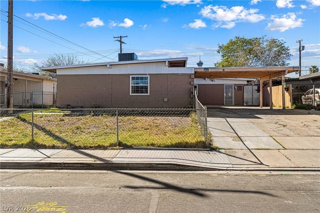 2204 S 15th Street - Photo 1